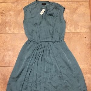 Talbots Flowing Pleated Sleeveless Dress